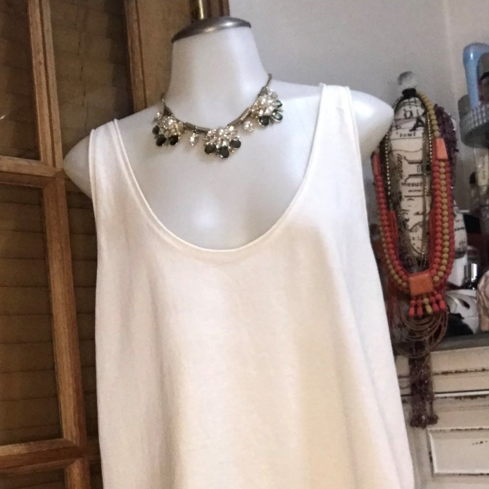New WOT 100% Cotton top By Truly Madly Deeply Size L
